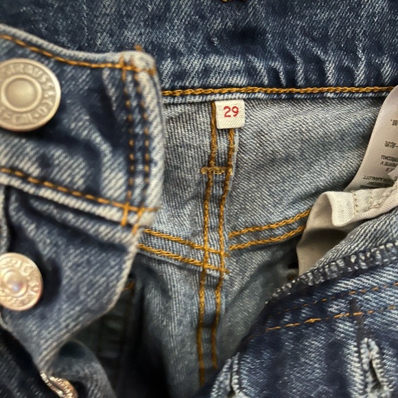 Levi’s Wedgie Jeans - Picture 2 of 5